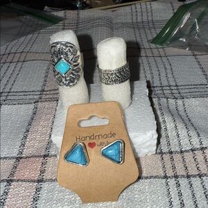 (D) Turquoise and Silver Jewelry Set
